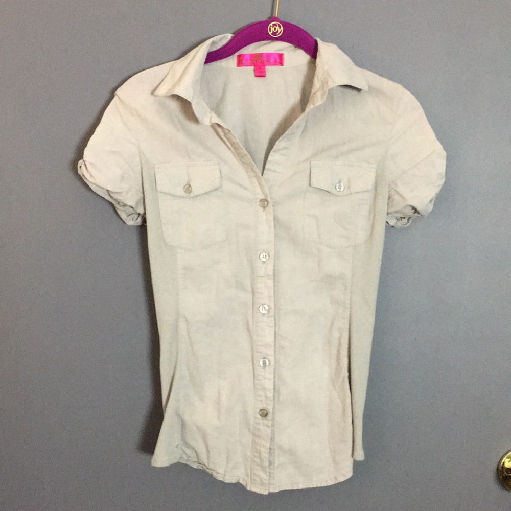Light gray button up blouse (small)